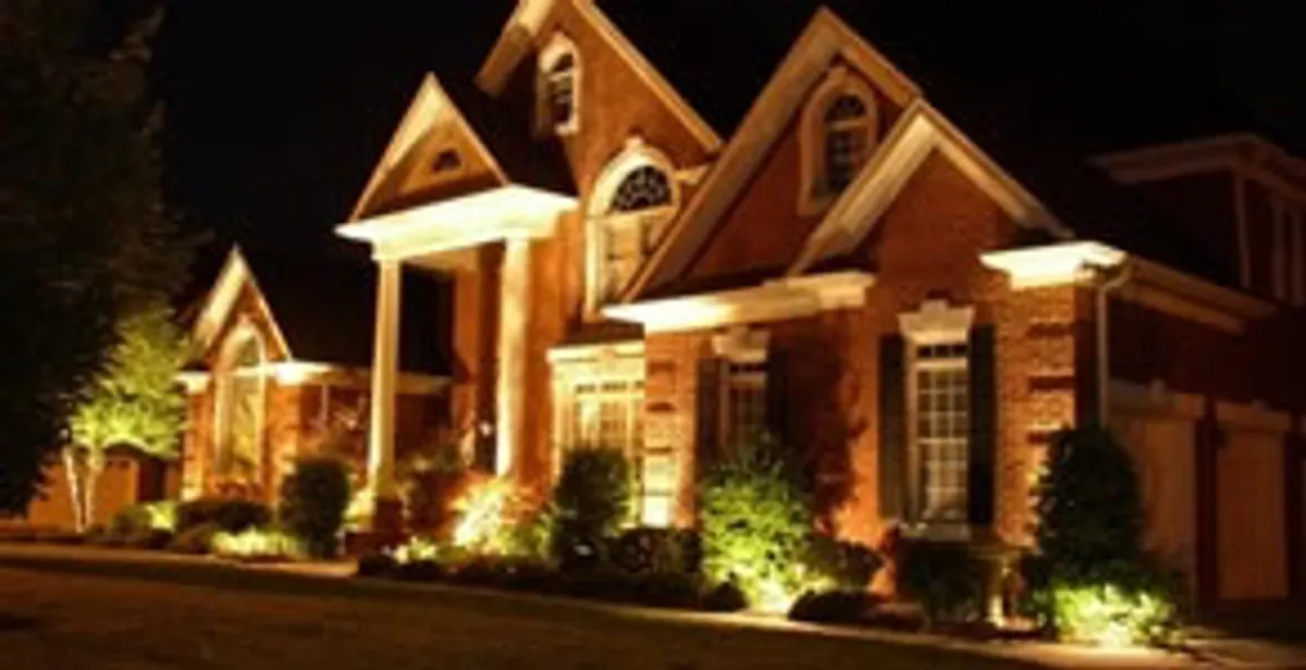 electrician services providing professional exterior electrical lighting in Detroit, MI