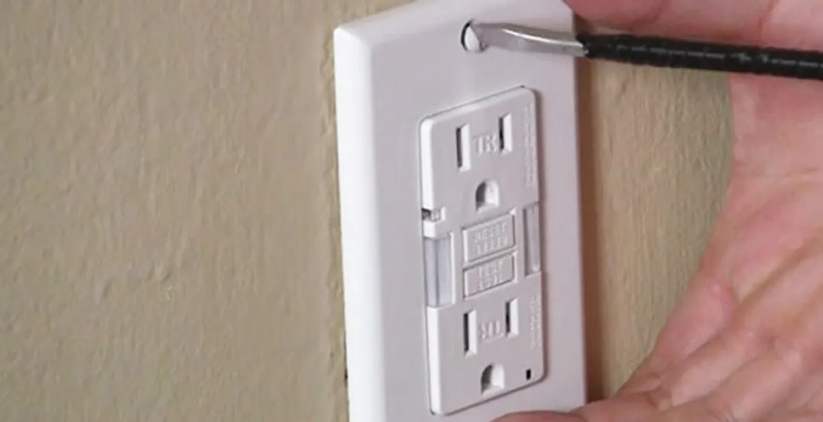 gfc outlets service securing and mounting ground fault circuit interrupter outlet by certified electricians in Detroit, MI