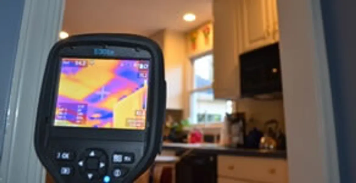 home energy audit service using thermal imaging to evaluate electrical efficiency inside a home in Detroit, MI